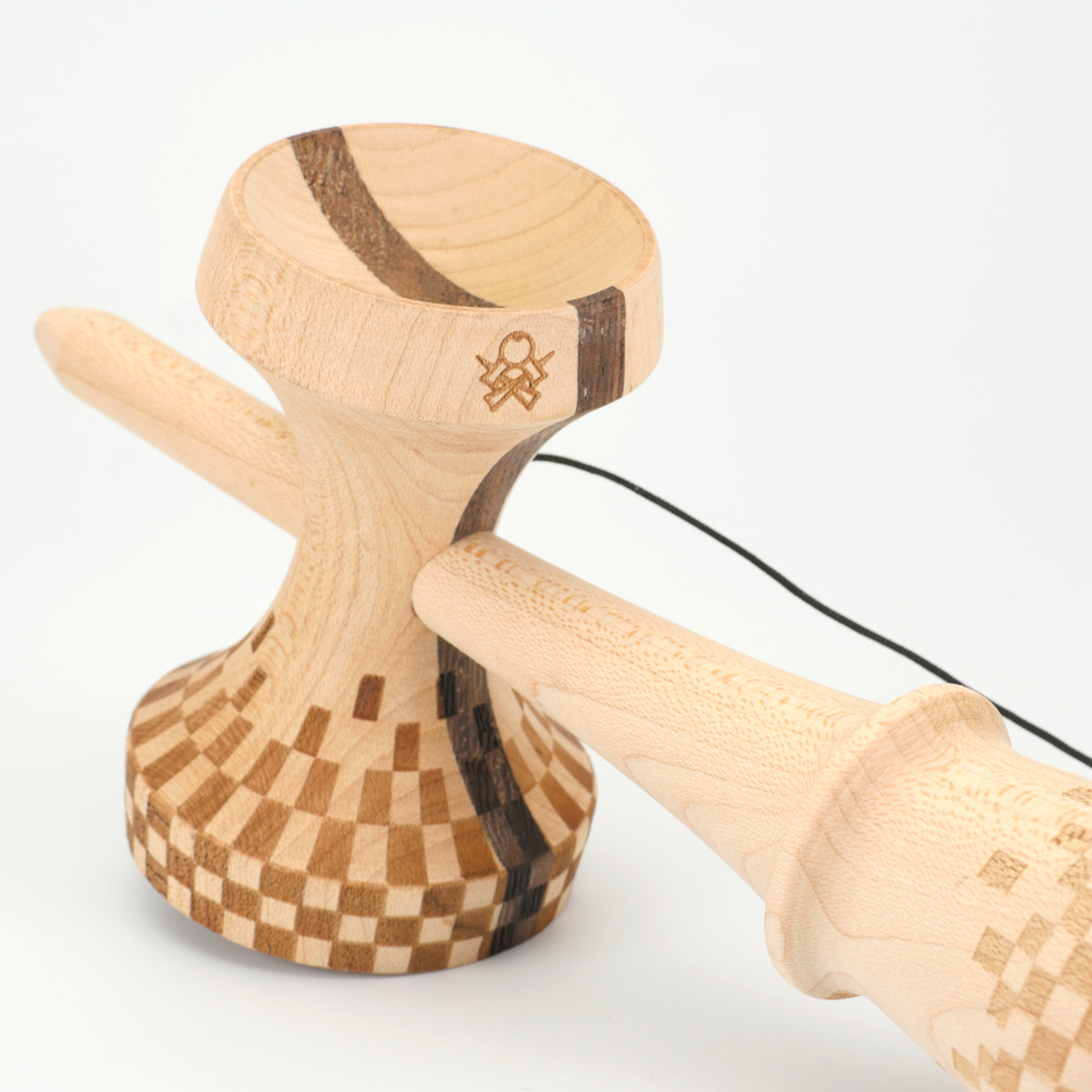 SPINGEAR - SWEETS Matt Sweets Legend Mod KENDAMA